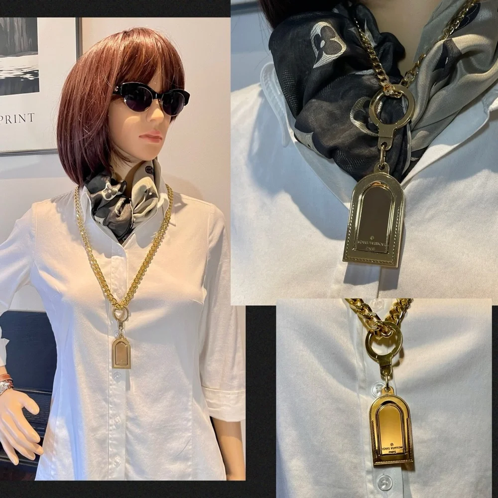 Louis Vuitton Porte-Cles Gold Luggage Tag or Bag Charm